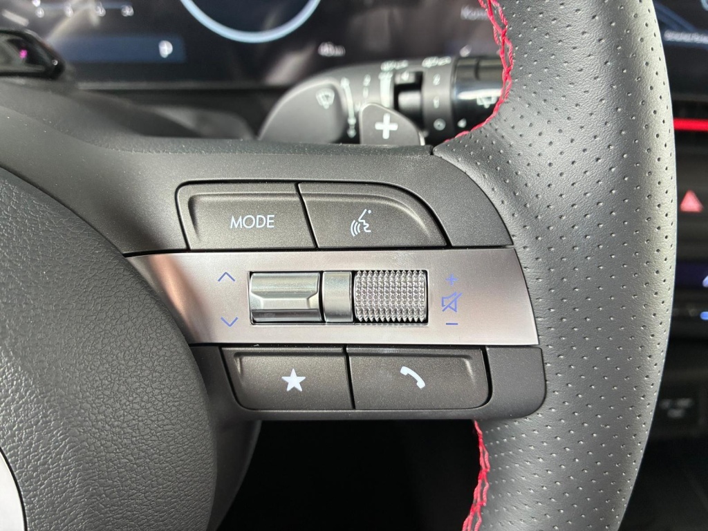 HYUNDAI Kona N-Line 1,6 T-GDI DCT 179 PS - ref: 7-66025 - Photo 19