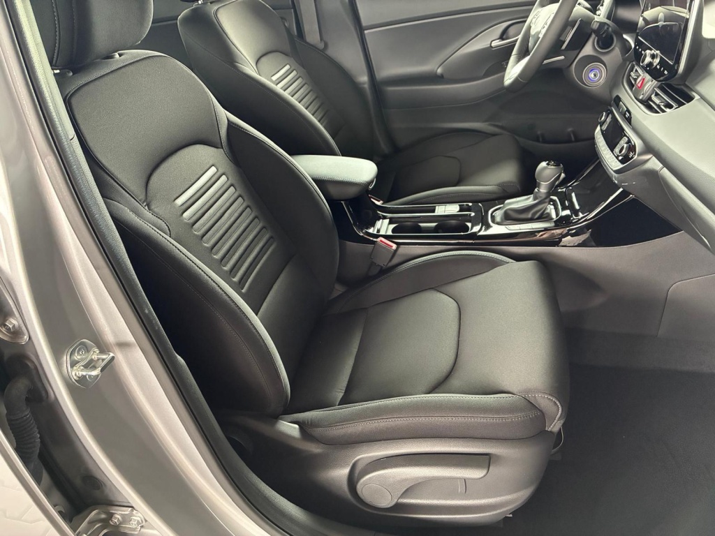 HYUNDAI i30 Comfort Plus Kombi 1.0 TGDI DCT - ref: 7-66278 - Photo 9