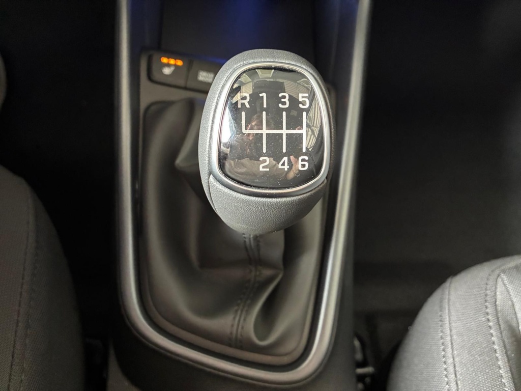 HYUNDAI Bayon Comfort Plus 1.0 T-GDI 6MT - ref: 7-66359 - Photo 17