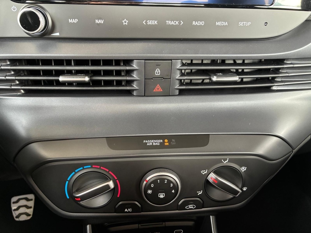 HYUNDAI Bayon Comfort Plus 1.0 T-GDI 6MT - ref: 7-66360 - Photo 15