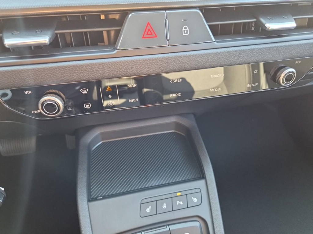 KIA Stonic 1.0 Gasoline 101hp - ref: 7-66418 - Photo 20