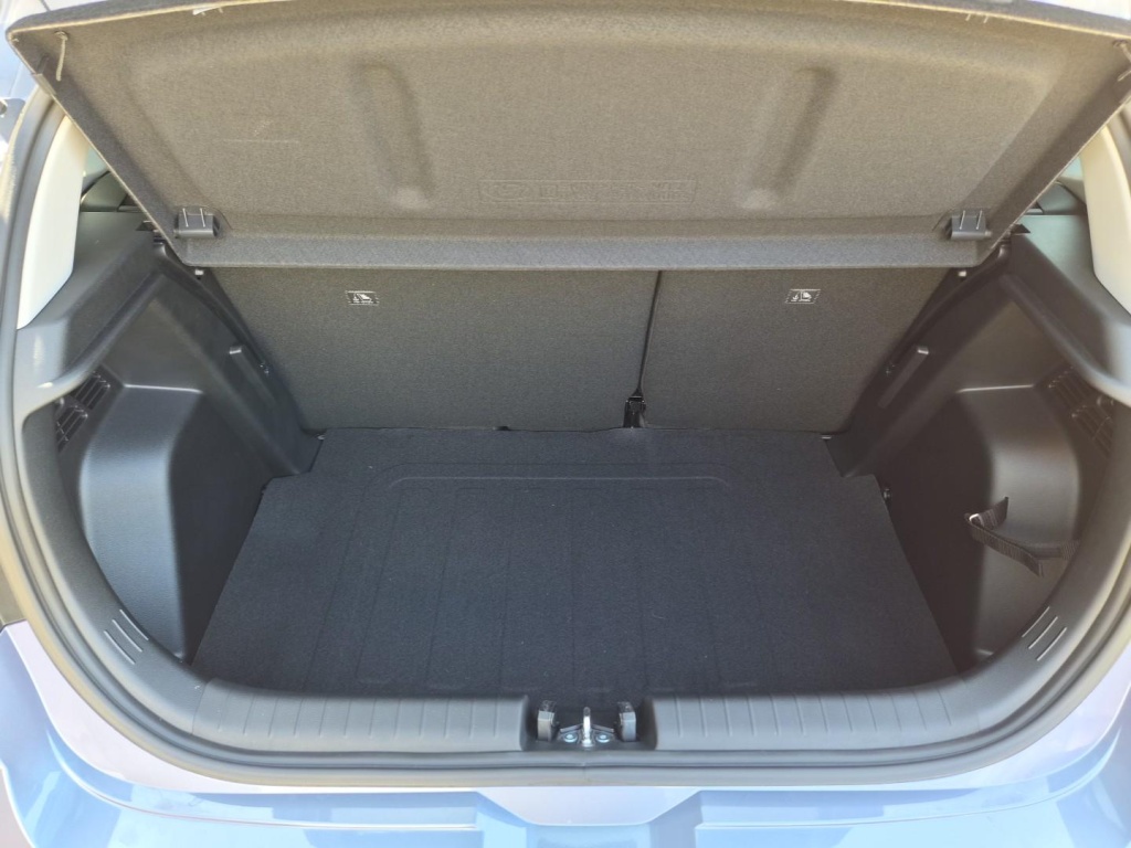 HYUNDAI i20 Trend 1.0 Gasoline 90hp - ref: 7-66548 - Photo 9