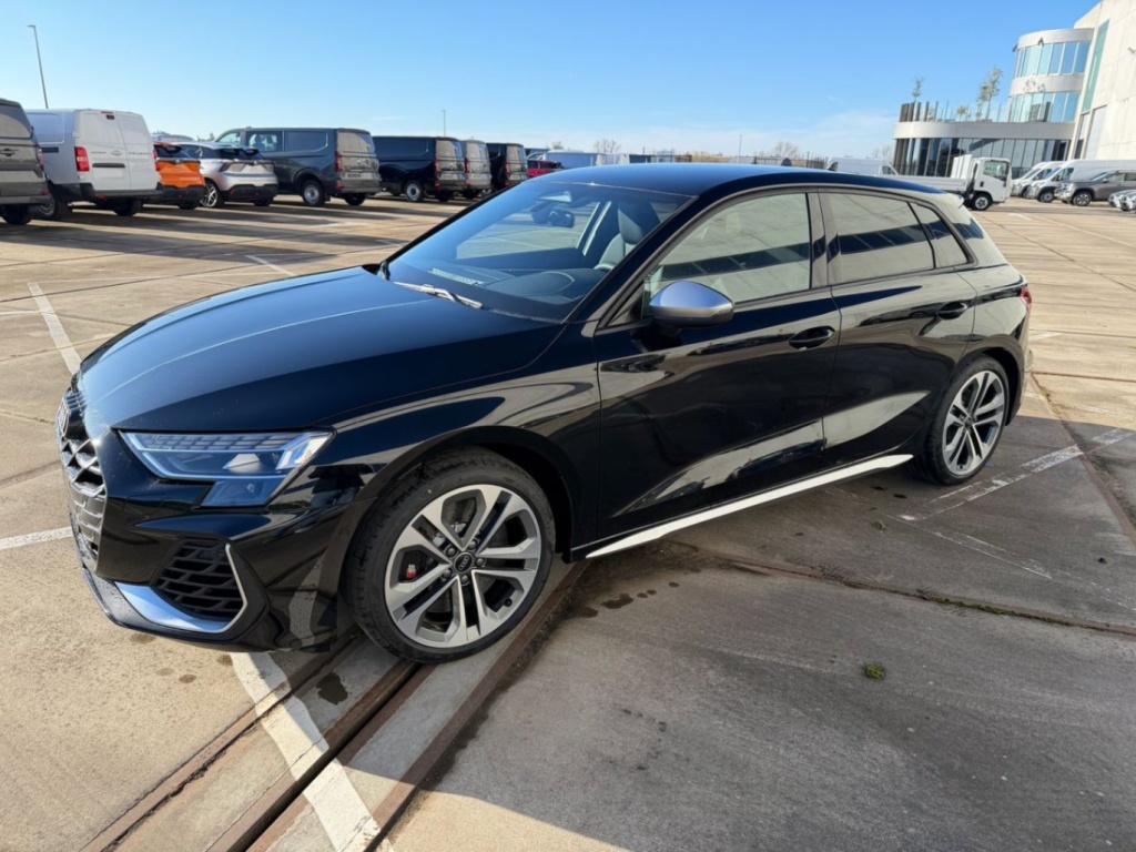 AUDI S3 Sportback Sportback  Quattro - ref: 7-66588 - Photo 2