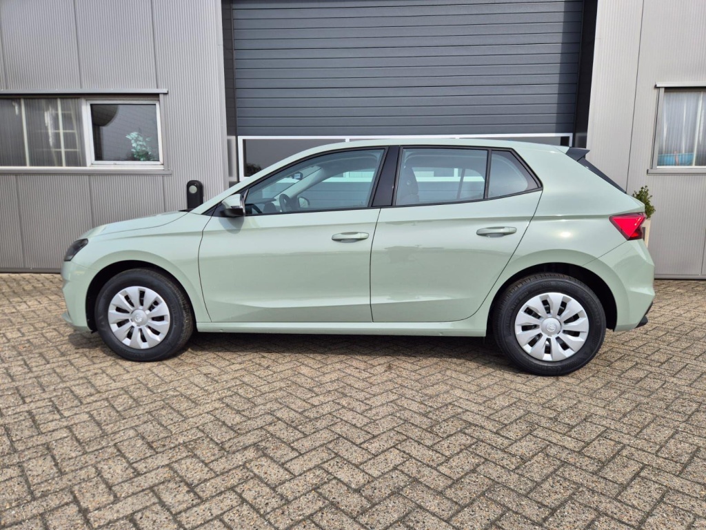 SKODA Fabia Selection 1.0 Gasoline 95hp - ref: 7-67234 - Photo 2