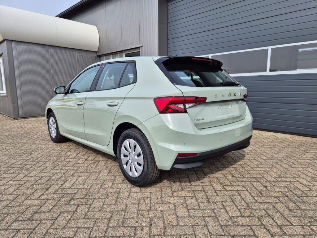 SKODA Fabia Selection 1.0 Gasoline 95hp - ref: 7-67234 - Photo 3