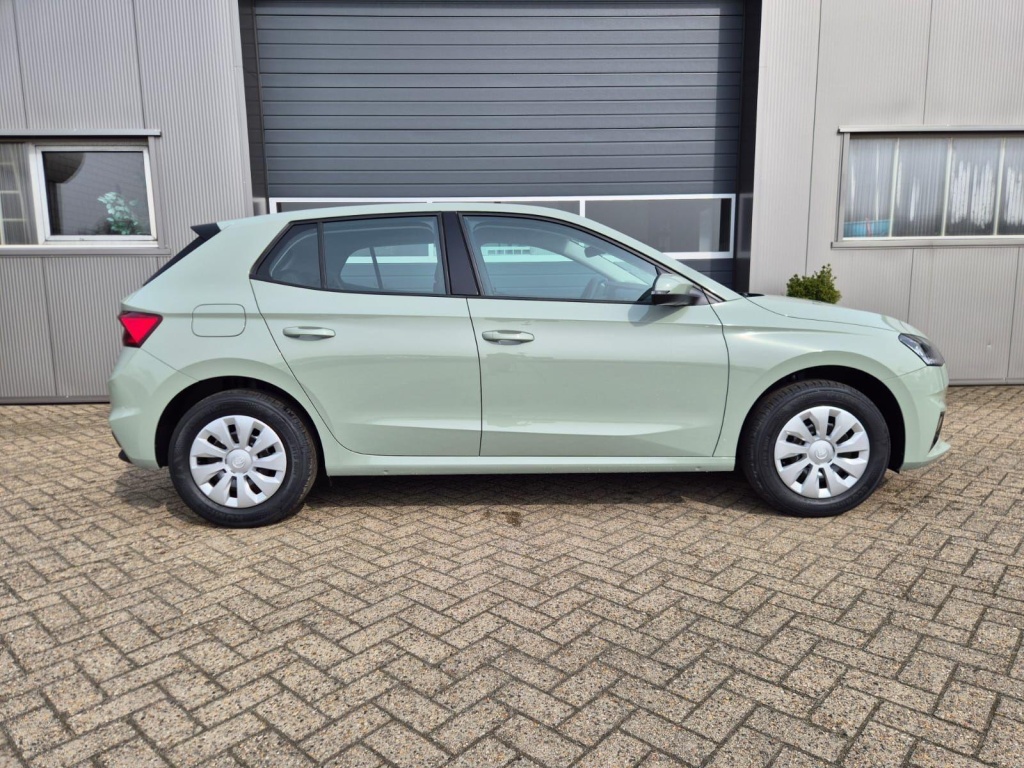 SKODA Fabia Selection 1.0 Gasoline 95hp - ref: 7-67234 - Photo 6