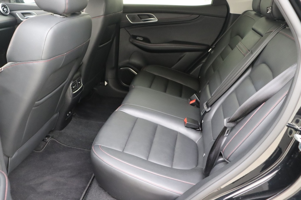 MG HS Comfort 1,5 PHEV 6AT 162 hp - ref: 7-67404 - Photo 16