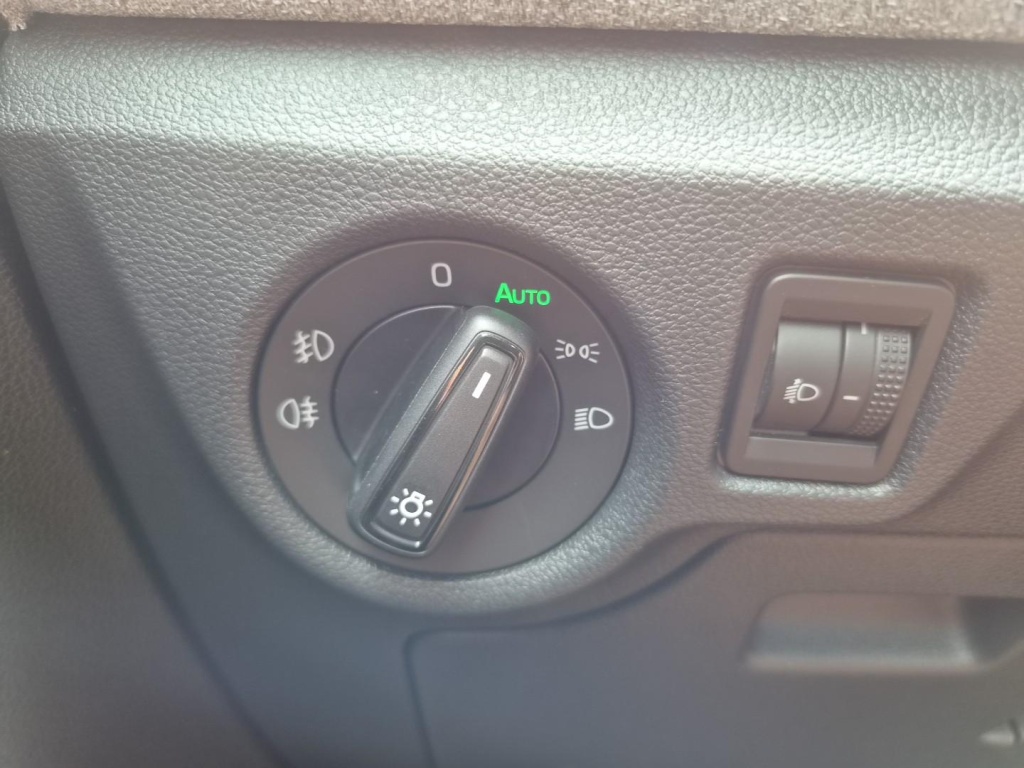 SKODA Scala Selection 1.0 Gasoline 116hp DSG - ref: 7-68019 - Photo 16