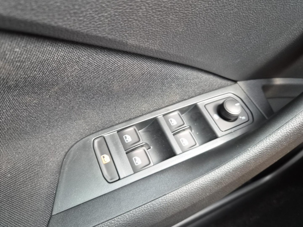 SKODA Scala Selection 1.0 Gasoline 116hp DSG - ref: 7-68021 - Photo 15