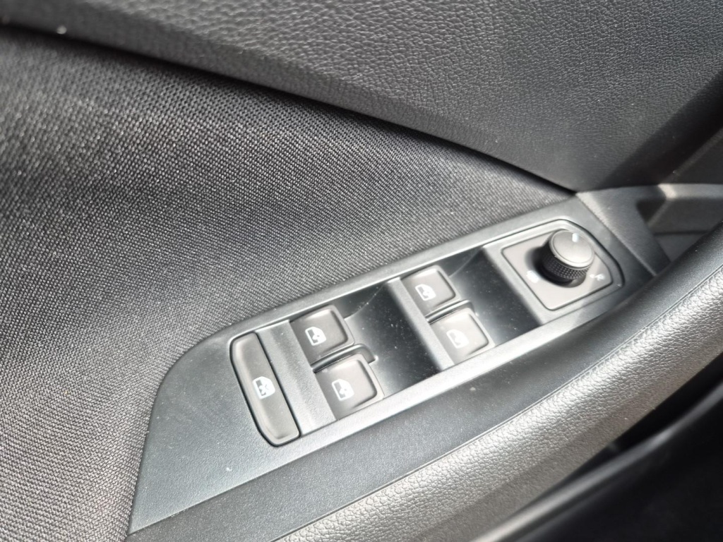 SKODA Scala Selection 1.0 Gasoline 116hp DSG - ref: 7-68023 - Photo 15