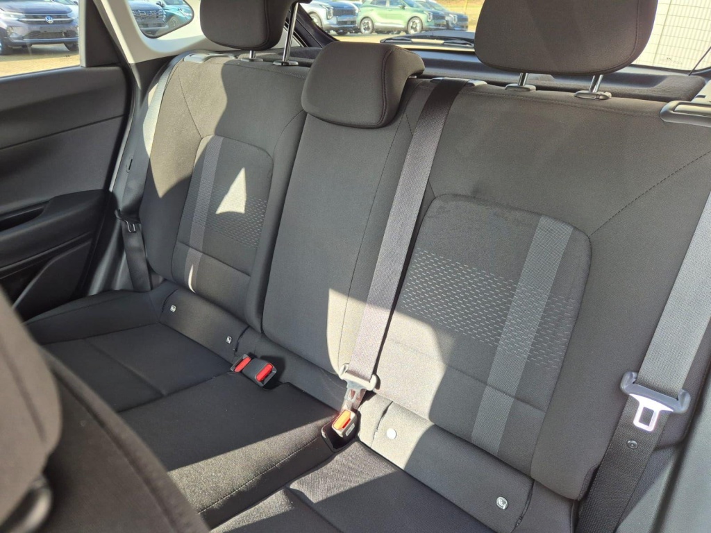 HYUNDAI i20 Trend 1.0 Gasoline 90hp - ref: 7-68026 - Photo 12