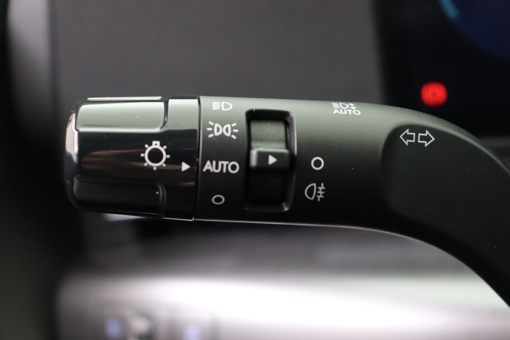 HYUNDAI Kona Shine 17 65 kWh 214 - ref: 7-68340 - Photo 18