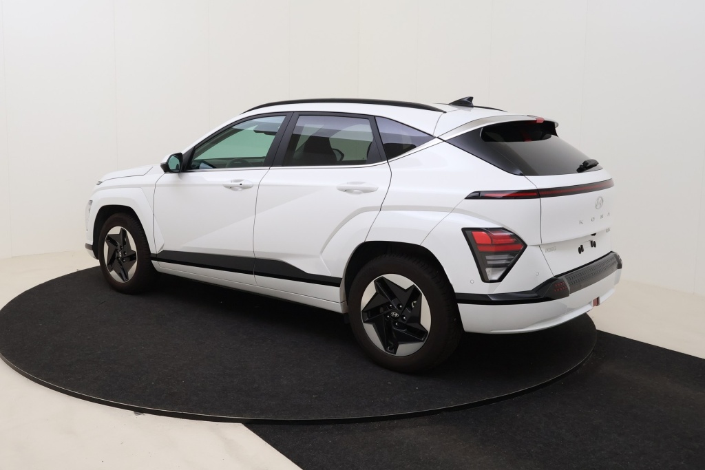 HYUNDAI Kona Shine 17 65 kWh 214 - ref: 7-68340 - Photo 8