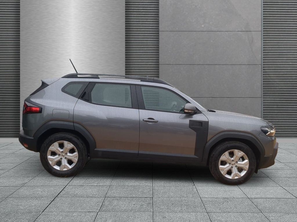DACIA Duster Expression TCe 140 - ref: 7-68733 - Photo 2