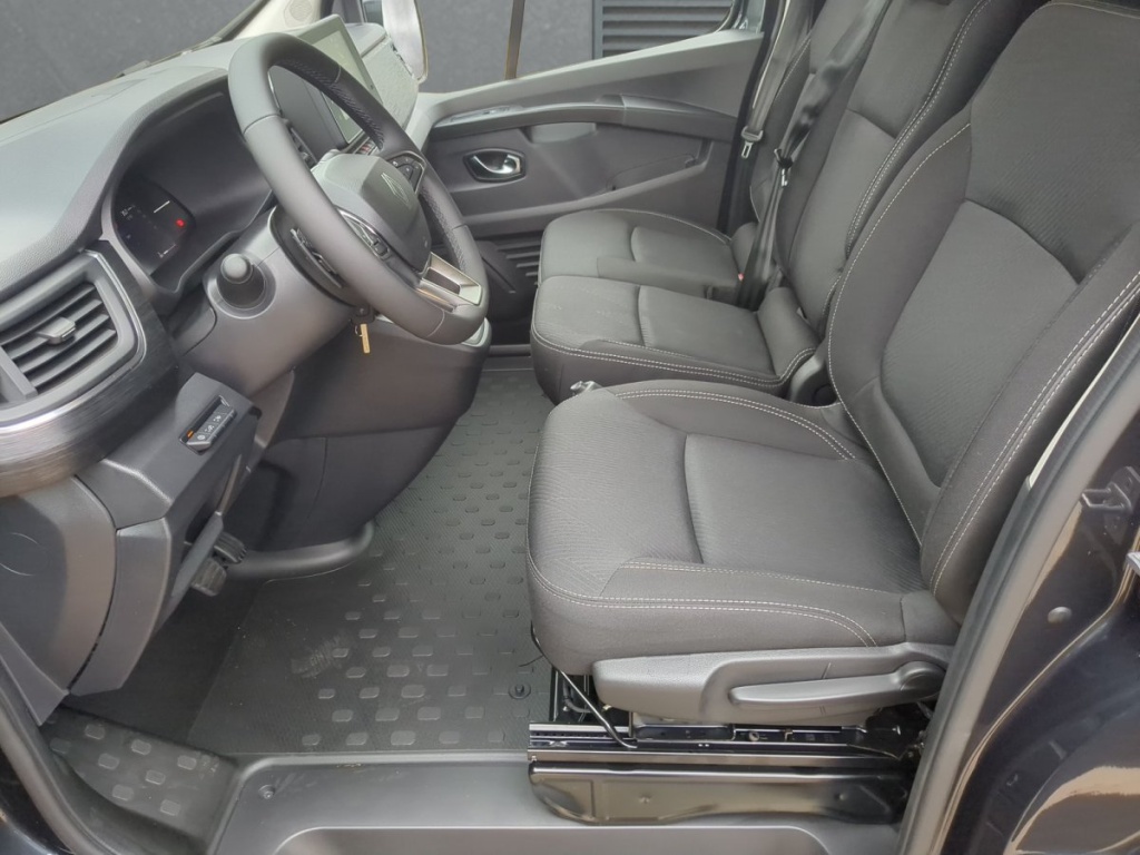 RENAULT Trafic Extra L2H1 dCi 170 AT9 3.0t - ref: 7-68778 - Photo 4