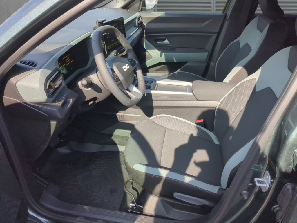 DACIA Bigster Extreme Full-Hybrid 155 - ref: 7-68899 - Photo 4