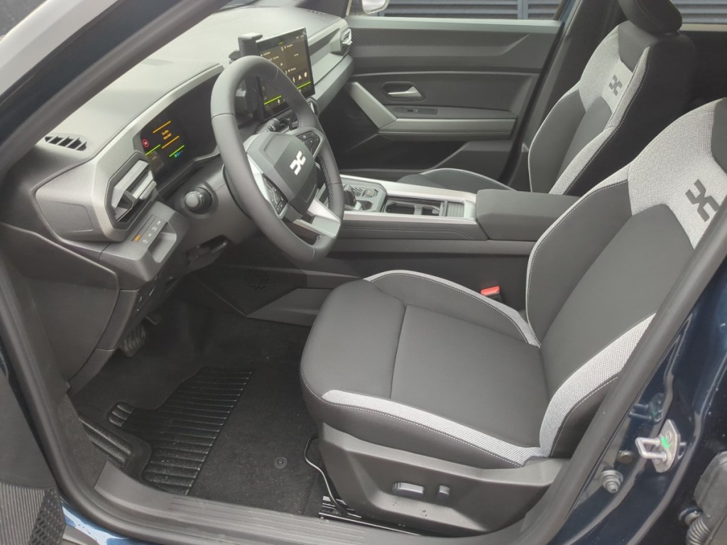 DACIA Bigster Journey Full-Hybrid 155 (1.8 E-Tech 115 kW) - ref: 7-68908 - Photo 4