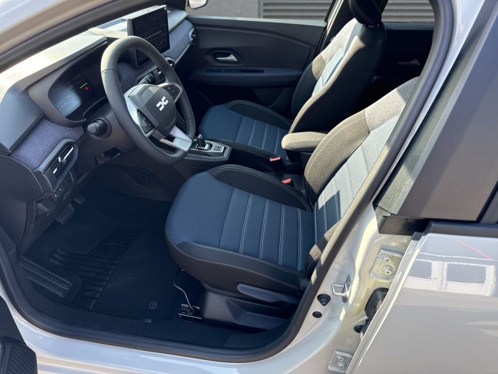 DACIA Jogger Journey Full-Hybrid 155 - ref: 7-68988 - Photo 4