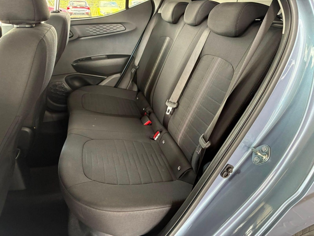 HYUNDAI i10 Comfort MPI 1.0 63PS - ref: 7-69431 - Photo 6