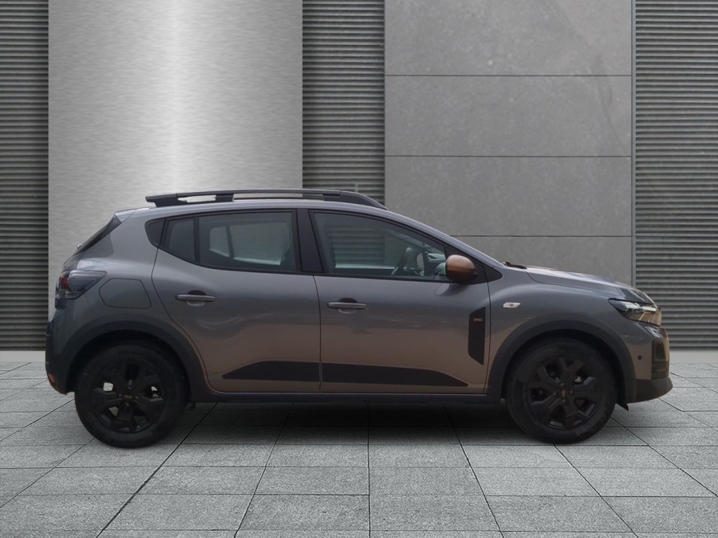 DACIA Sandero Extreme TCe 110 - ref: 7-69577 - Photo 2
