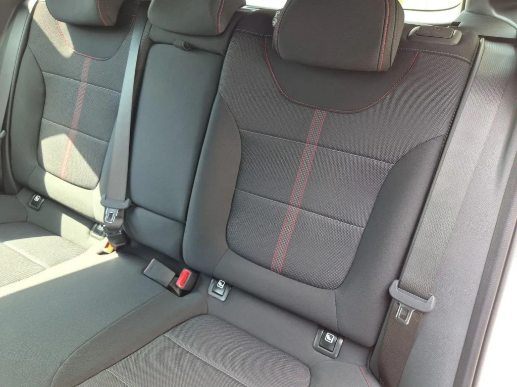 HYUNDAI i30 N-Line 1.6 Gasoline 150hp - ref: 7-70108 - Photo 11