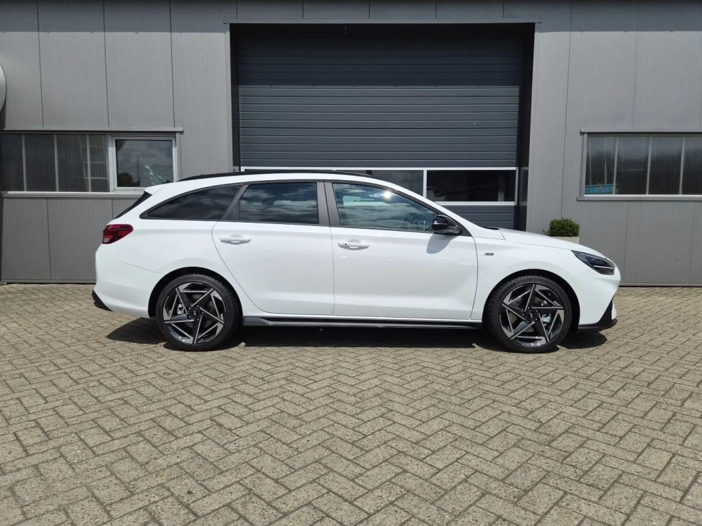 HYUNDAI i30 N-Line 1.6 Gasoline 150hp - ref: 7-70108 - Photo 6