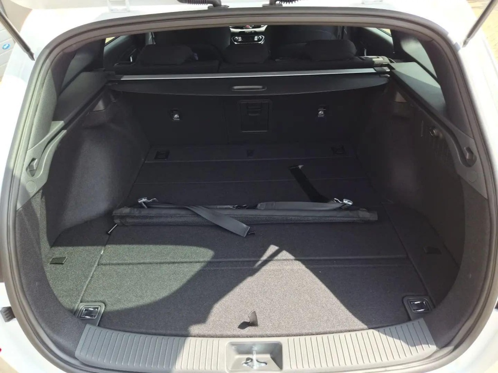 HYUNDAI i30 N-Line 1.6 Gasoline 150hp - ref: 7-70108 - Photo 9