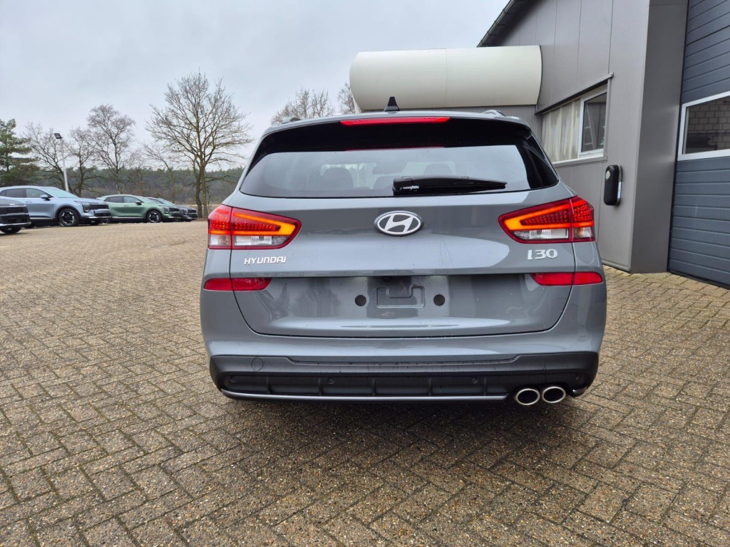 HYUNDAI i30 N-Line 1.6 Gasoline 150hp - ref: 7-70109 - Photo 4