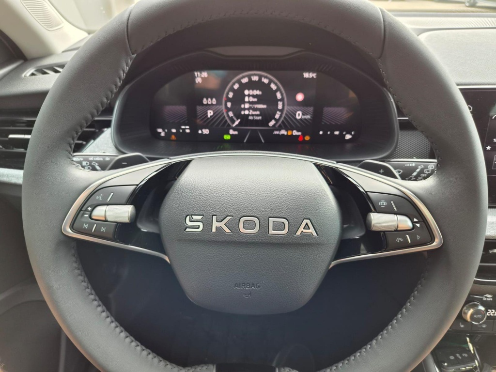 SKODA Kamiq Selection 1.5 Gasoline 150hp DSG - ref: 7-70110 - Photo 16