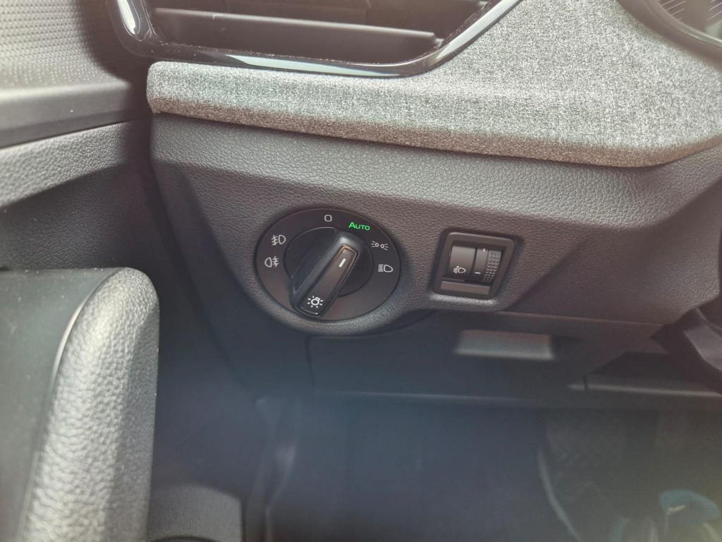 SKODA Kamiq Selection 1.5 Gasoline 150hp DSG - ref: 7-70113 - Photo 14