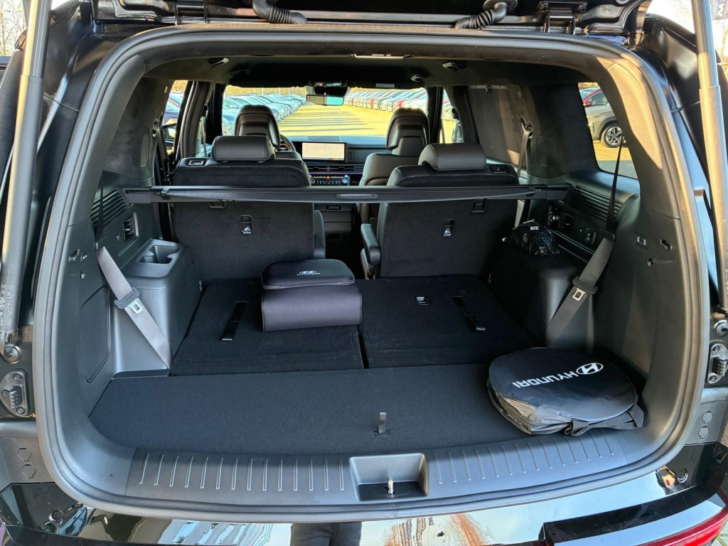 HYUNDAI Santa Fe Black Line 4WD 6-Sitzer PHEV - ref: 7-70127 - Photo 4