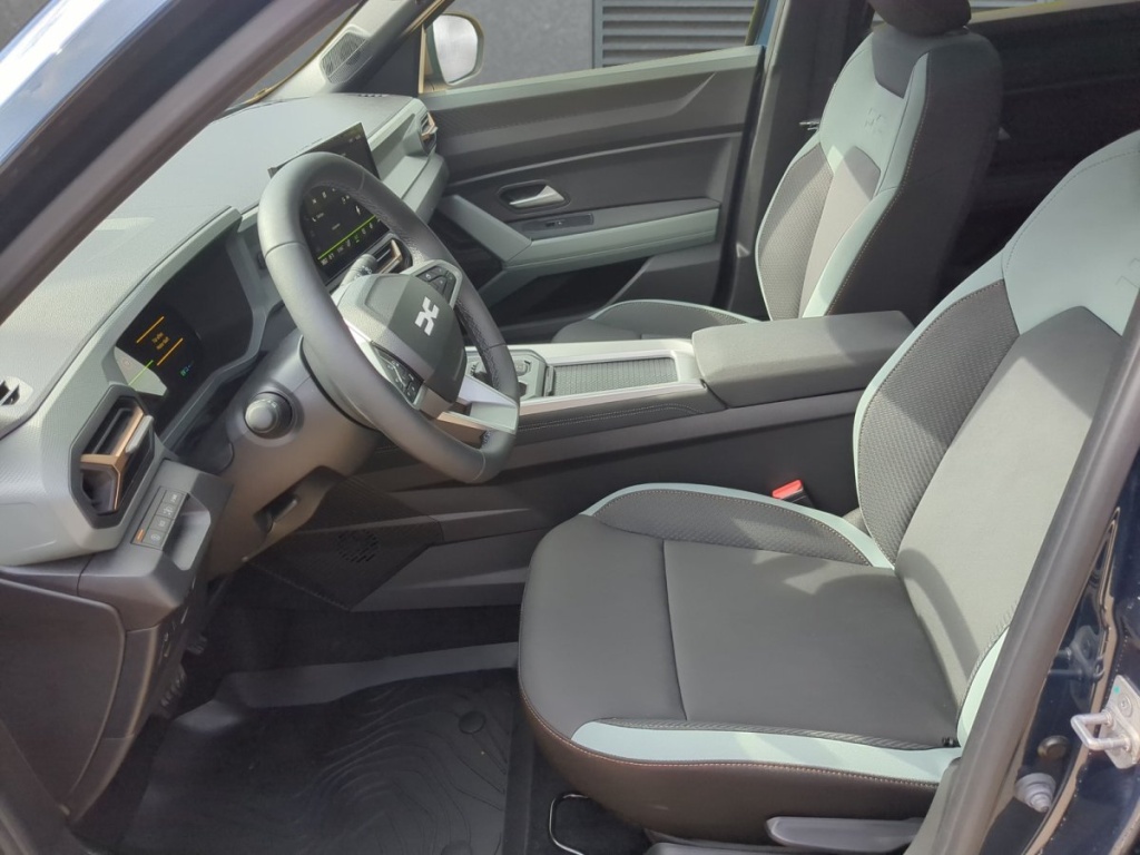 DACIA Bigster Extreme Full-Hybrid 155 - ref: 7-70316 - Photo 4