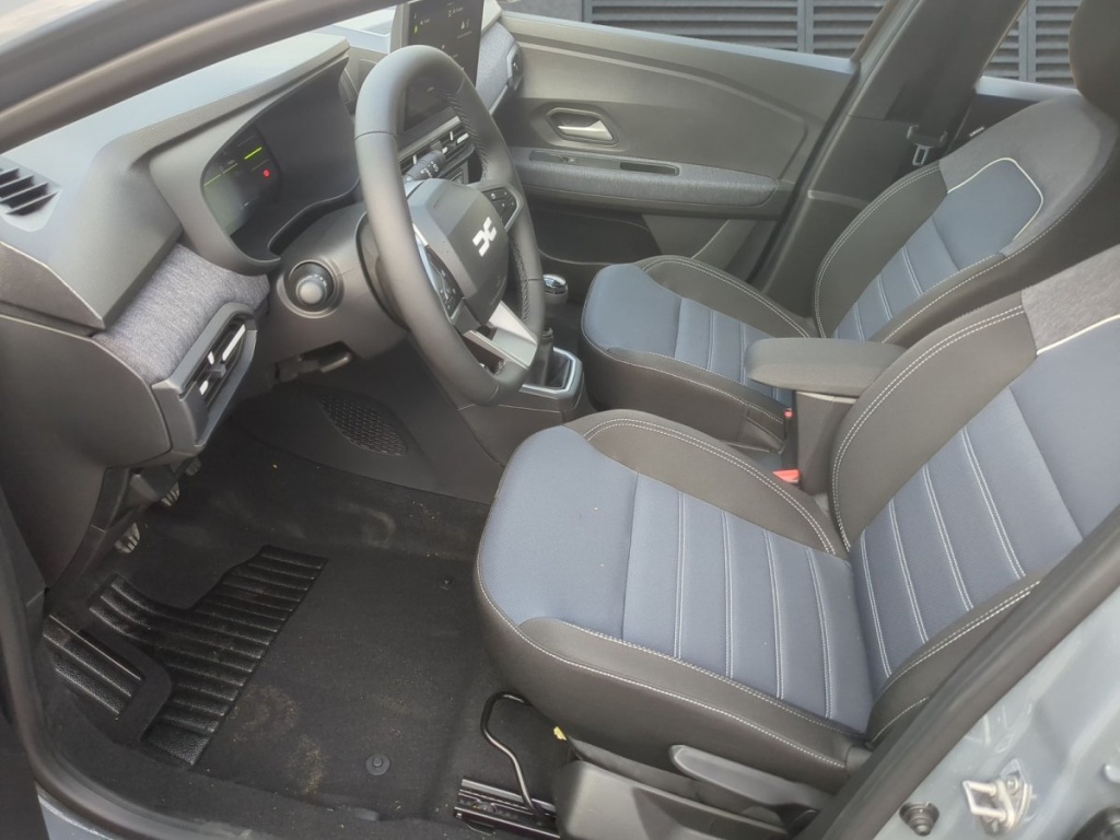 DACIA Sandero Journey TCe 100 - ref: 7-70322 - Photo 4
