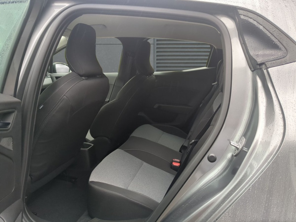 RENAULT Clio Evolution dCi 100 - ref: 7-70433 - Photo 6