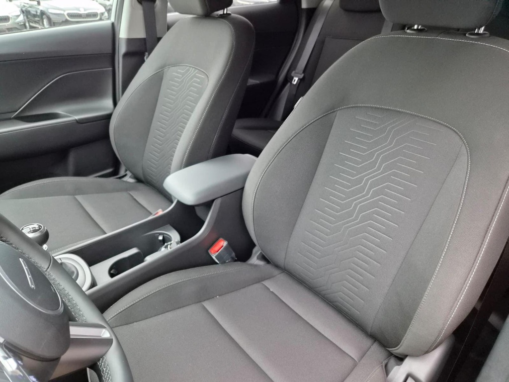 HYUNDAI Kona Trend 1.6 Gasoline 150hp - ref: 7-70509 - Photo 11