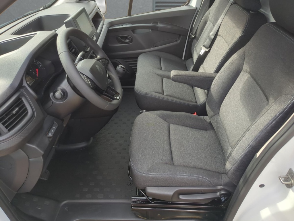 RENAULT Trafic Extra L2H1 dCi 150 - ref: 7-70557 - Photo 4