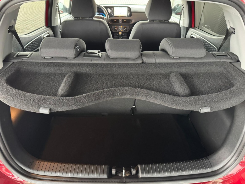 HYUNDAI i10 Comfort MPI 1.0 63PS - ref: 7-70614 - Photo 8