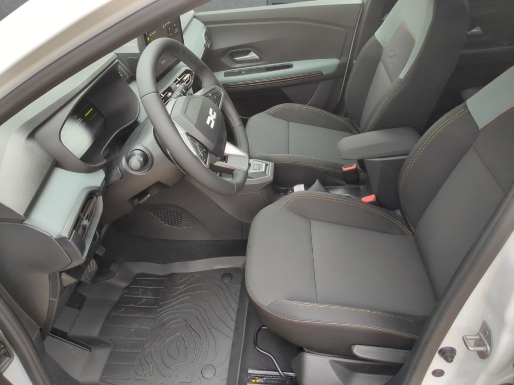 DACIA Jogger Extreme 7-Sitzer LPG 120 auto - ref: 7-71169 - Photo 4