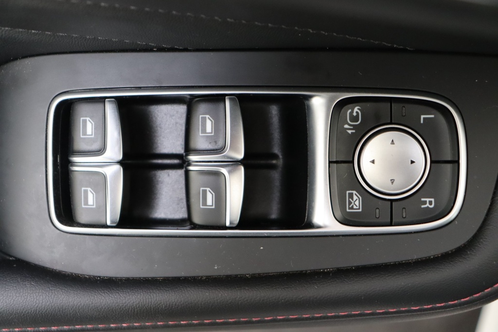 MG EHS Luxury PHEV 1.5 6AT 2WD - ref: 7-71211 - Photo 17