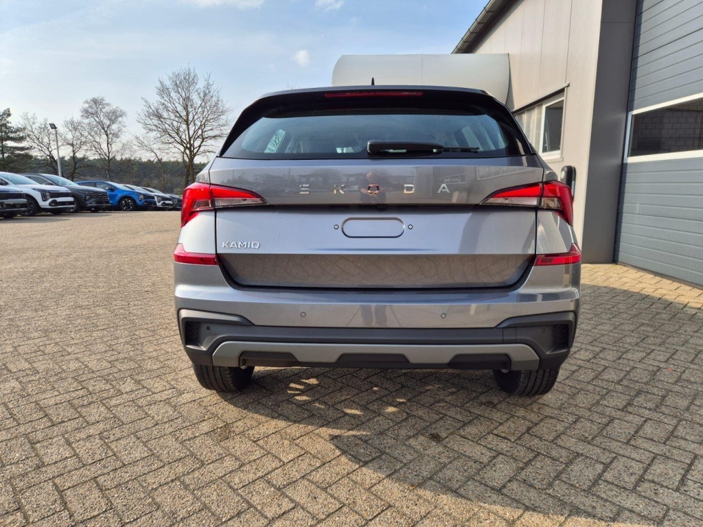 SKODA Kamiq Selection 1.0 Gasoline 116hp DSG - ref: 7-72132 - Photo 4