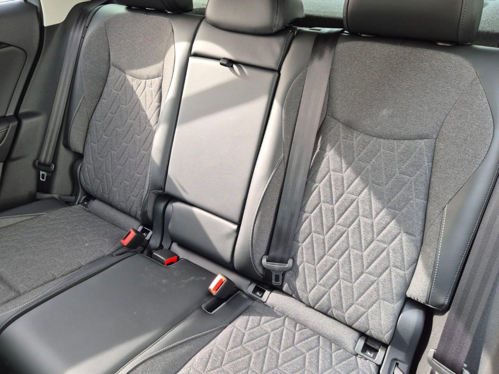 VOLKSWAGEN Tiguan Life 1.5 Plug-in Hybrid Gasoline 204hp - ref: 7-72134 - Photo 13