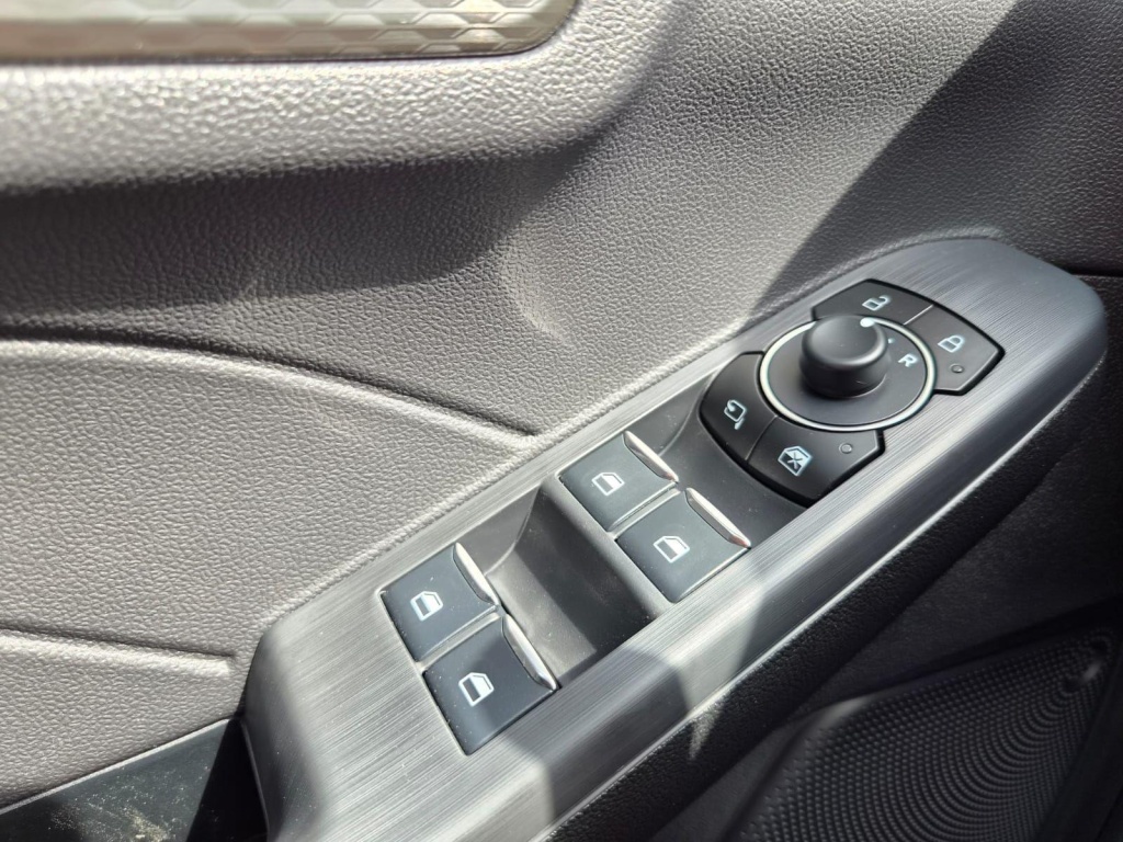 FORD Kuga Titanium 2.5 Plug-in Hybrid Gasoline 242hp - ref: 7-72177 - Photo 16