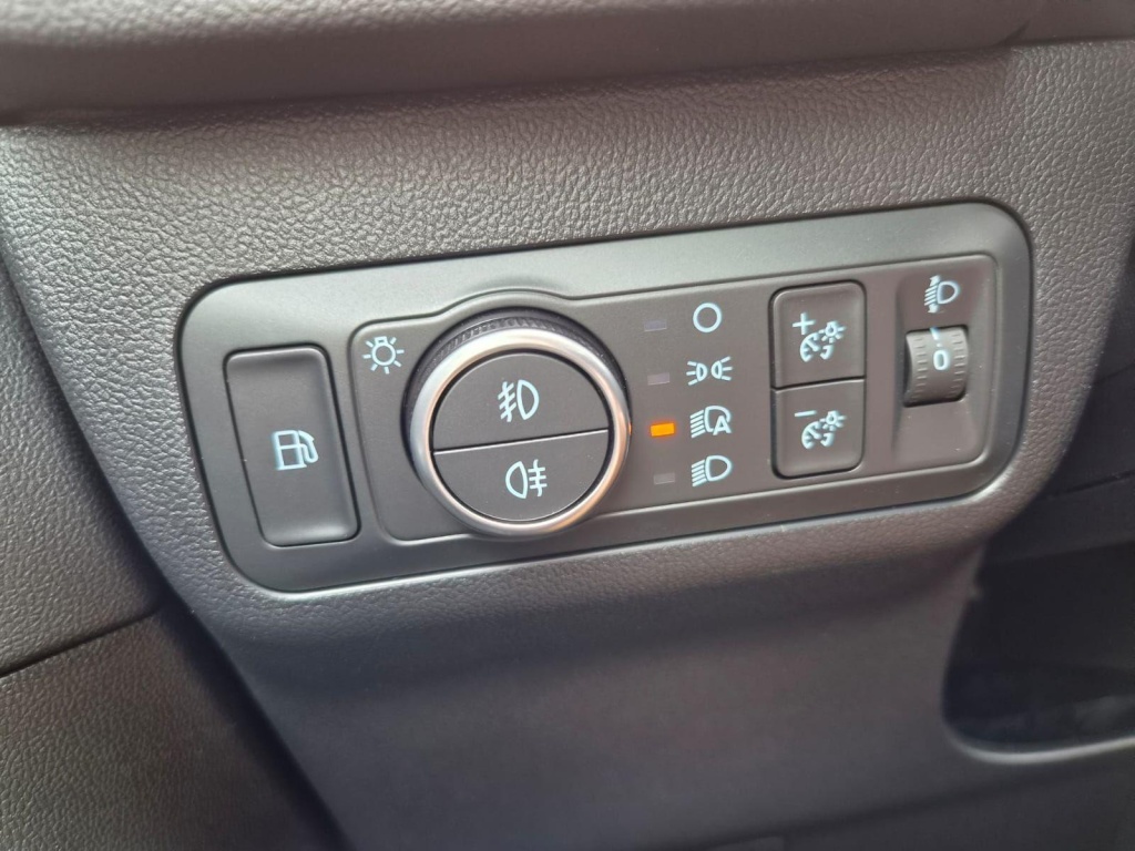 FORD Kuga Titanium 2.5 Plug-in Hybrid Gasoline 242hp - ref: 7-72180 - Photo 17