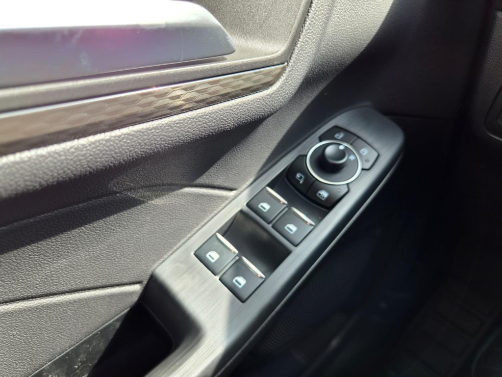 FORD Kuga Titanium 2.5 Plug-in Hybrid Gasoline 242hp - ref: 7-72190 - Photo 18