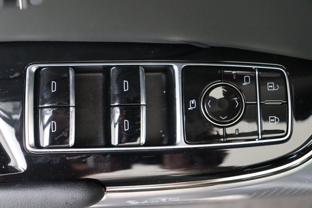 CADILLAC Lyriq Luxury / Pano / (MY25) EV 102 Kwh Aut AWD - ref: 7-72679 - Photo 17
