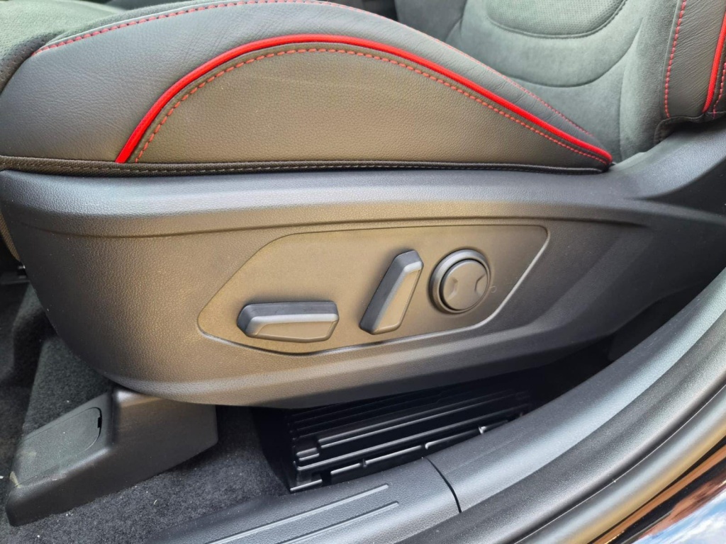 HYUNDAI Tucson N-Line 1.6 Plug-in Hybrid Gasoline 288hp - ref: 7-72850 - Photo 17