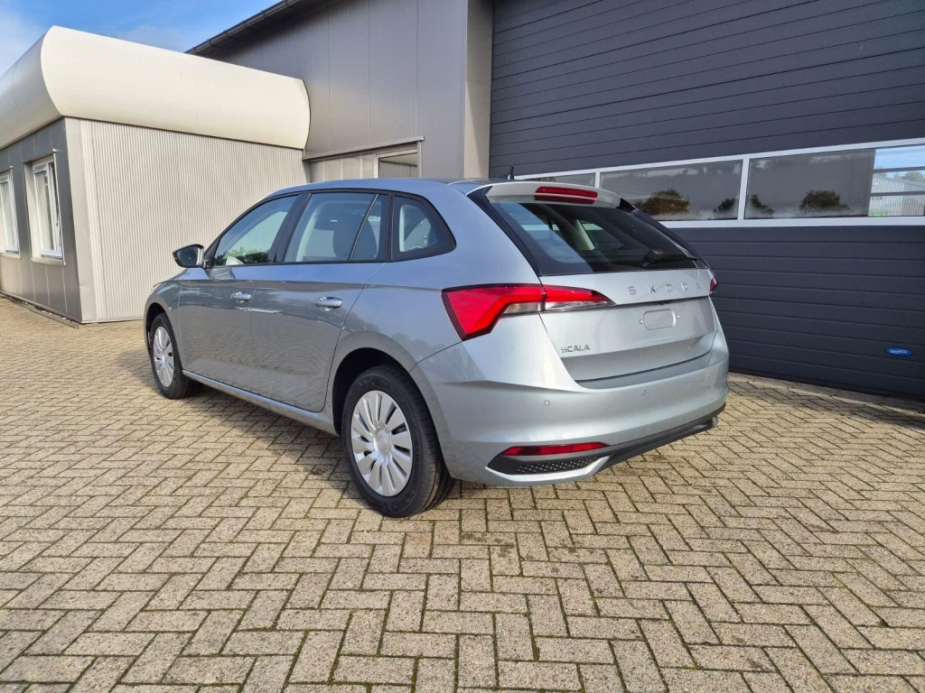 SKODA Scala Selection 1.0 Gasoline 116hp DSG - ref: 7-73016 - Photo 3
