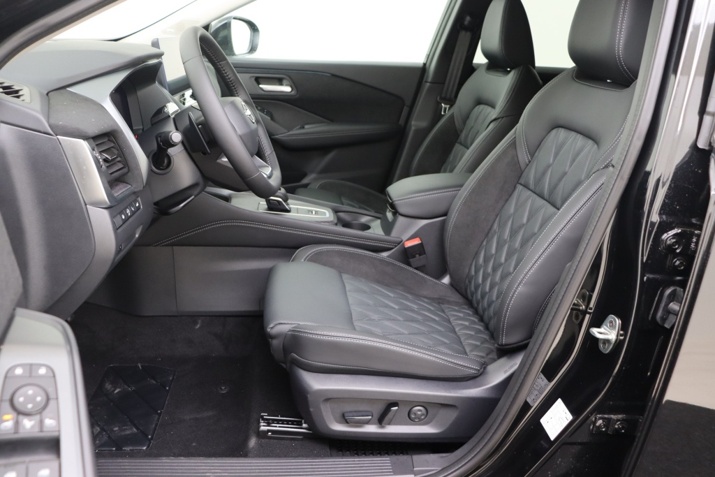 NISSAN Qashqai TEKNA PLUS +  Pano  (MY26) 1.3 DIG-T MHEV 158 hp AT 2WD - ref: 7-73184 - Photo 13