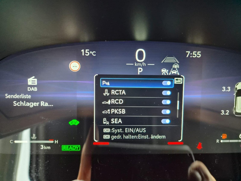 TOYOTA Yaris Style Cross 1.5 Hybrid Electric/Gasoline 131hp - ref: 7-73241 - Photo 19