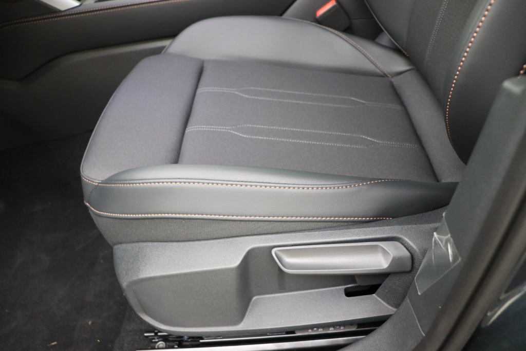 CUPRA Leon Sportstourer Impulse Light 1,5 eTSI 150 hp DSG7 - ref: 7-73445 - Photo 14
